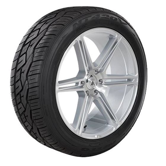 305/50R20 120H XL NT420V BW (203950) 1