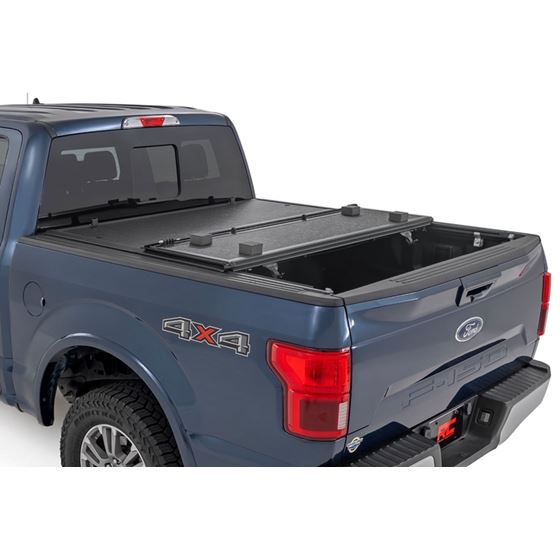 Hard Low Pro Bed Cover - 5'7" Bed - Ford F-150 (15-20)/Raptor (17-20) (47220550A) 1