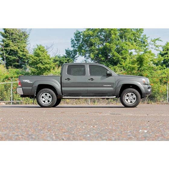 2 Inch Leveling Lift Kit 05-20 Tacoma Red Rough Country 1